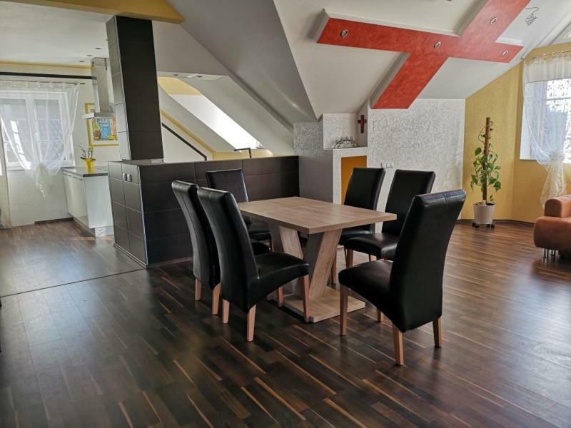 Vronis-Apartment Stephanshart Luaran gambar